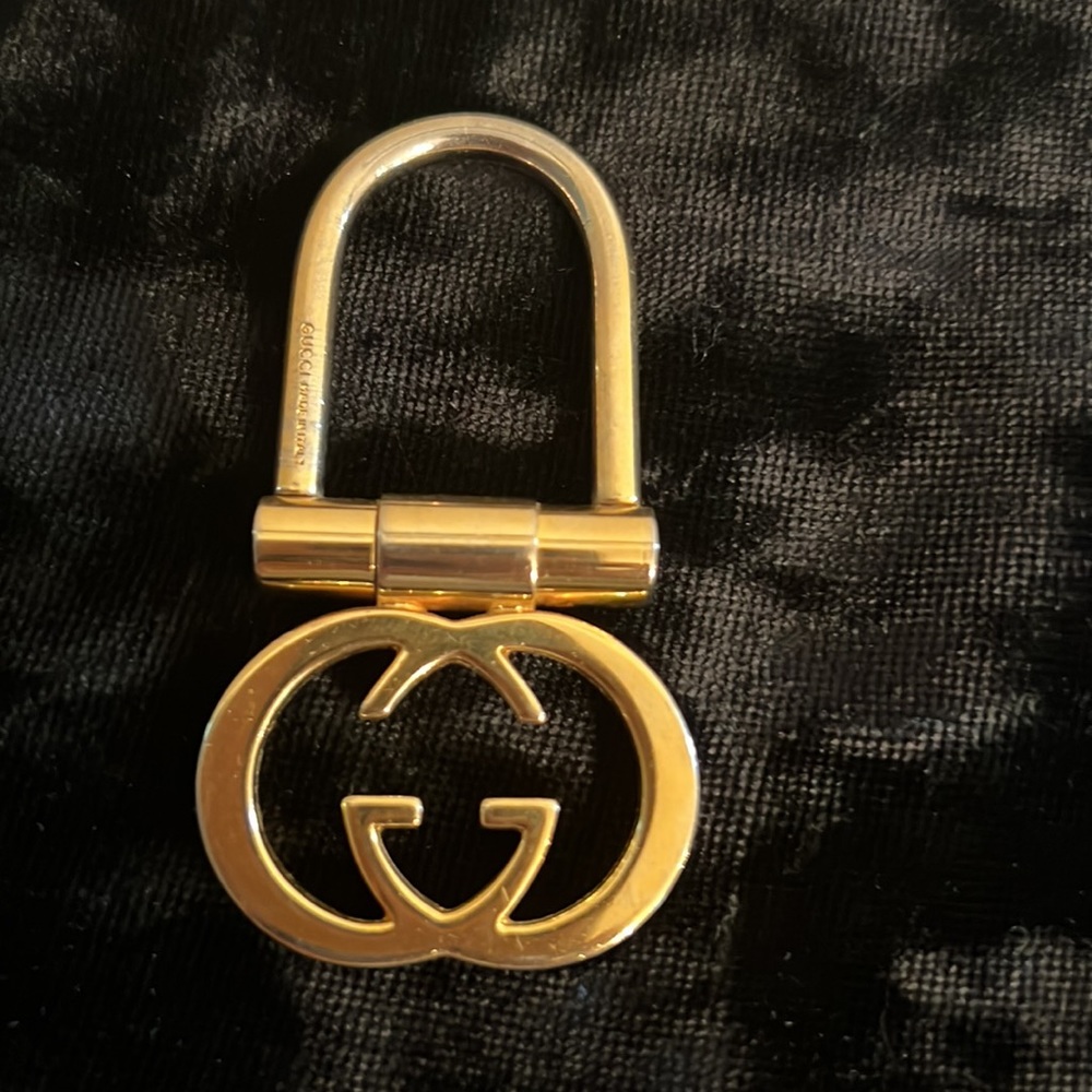 Vintage GUCCI Gold GG Key Ring.